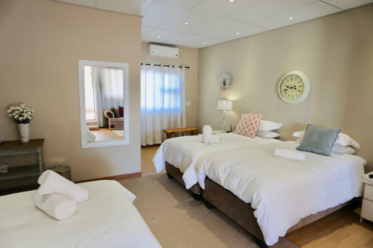 Boutique Guesthouse Mariental Bagian luar foto