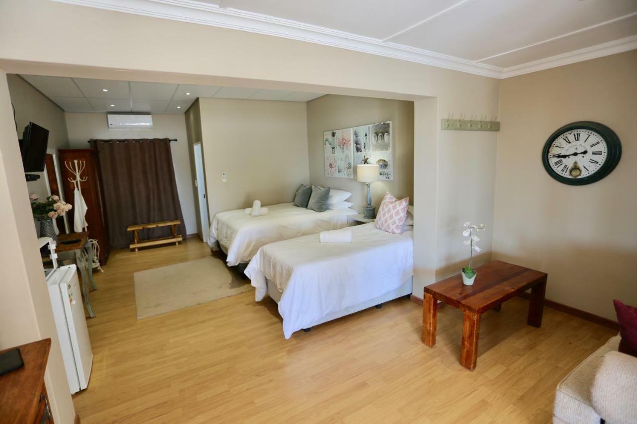 Boutique Guesthouse Mariental Bagian luar foto